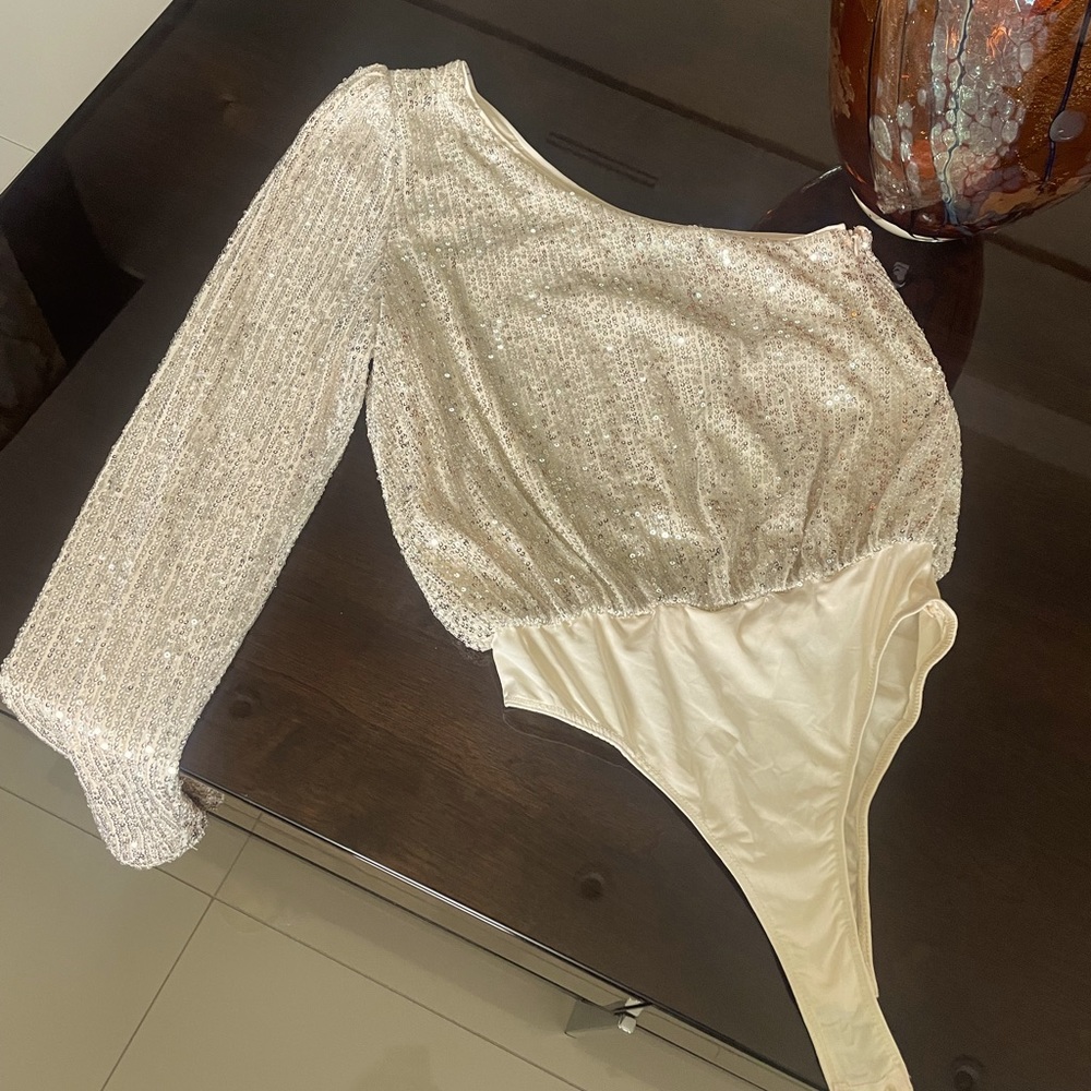 Small Lulus gold sequin bodysuit